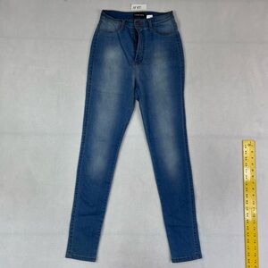 Fashion Nova Classic High Waisted Skinny Jeans - Light Wash Size:9(w28)